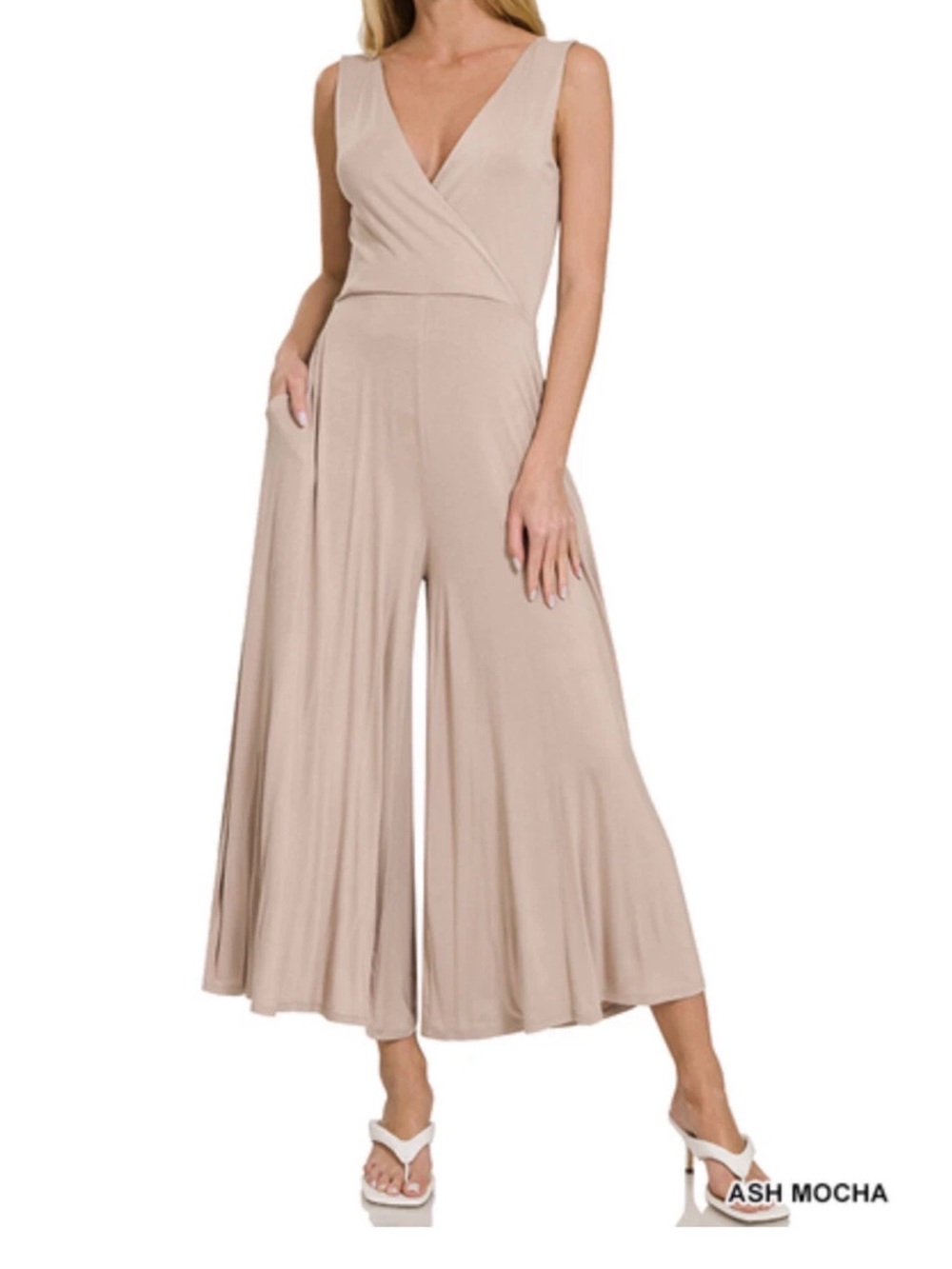 Zenana Women’s Wide-Leg V-Neck Jumpsuit in Ash Mocha sz sm